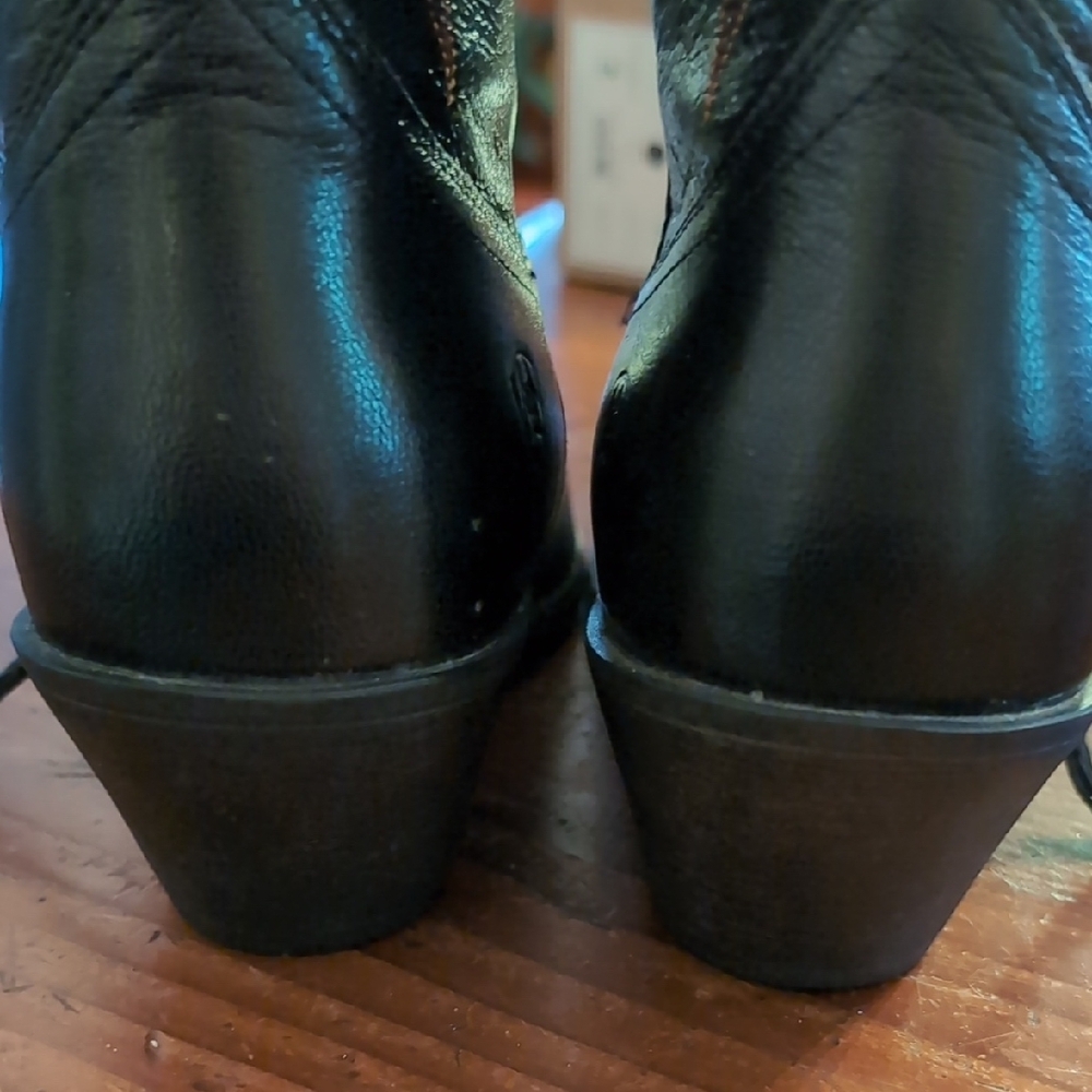 Ariat Black Leather Western Boots - Picture 3 of 9